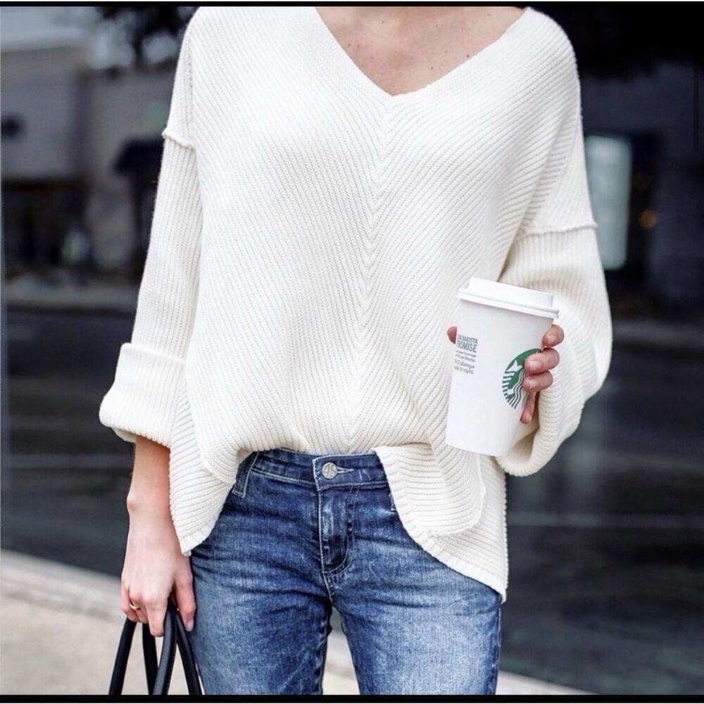 Free People La Brea Cream Ribbed Knit V Neck Sweater Womens Small Oversize Cozy